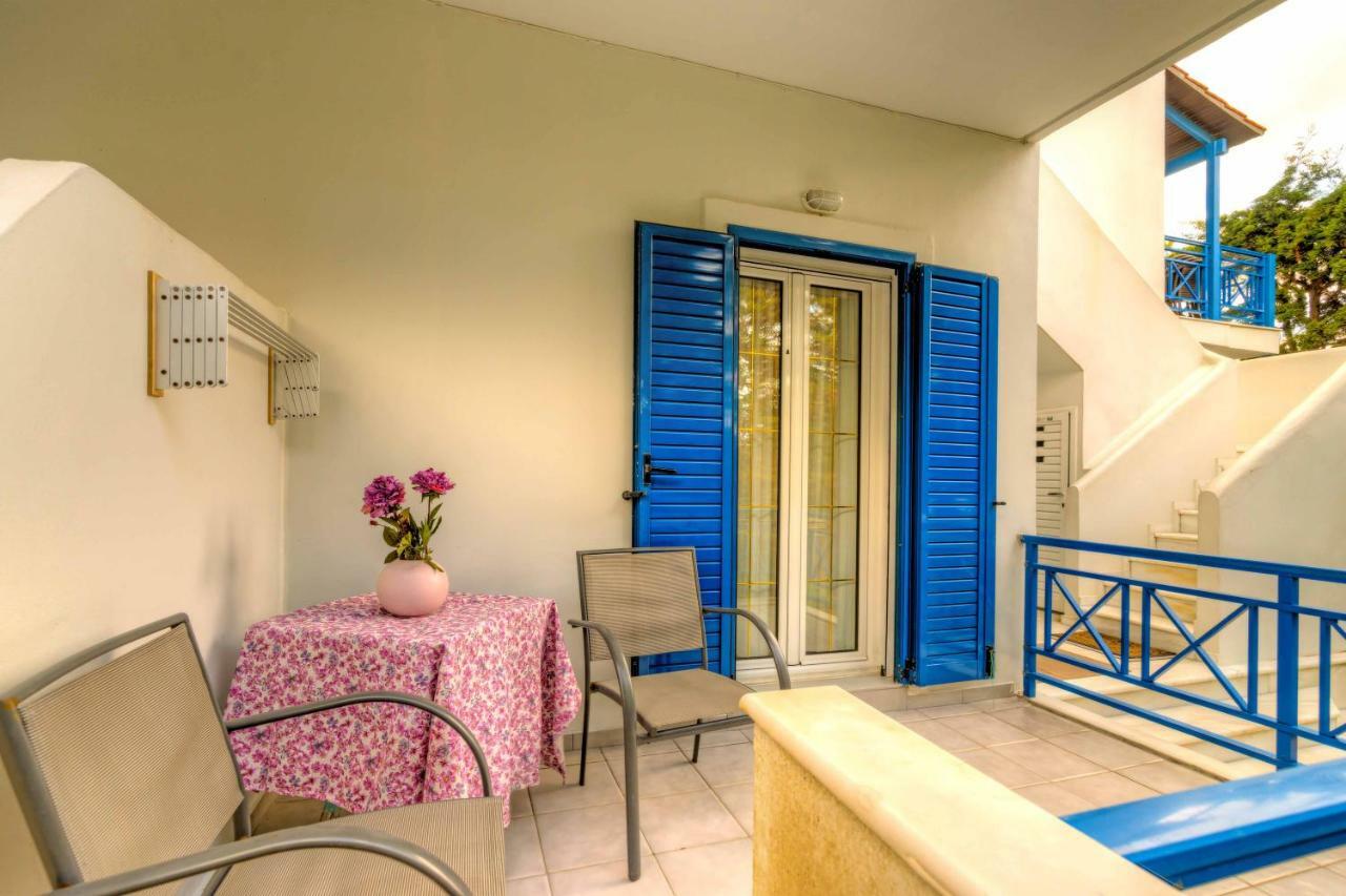 Elegant 1Br By Heraklion Beach Sun &Comfort Await Apartment Amoudara  Exterior photo